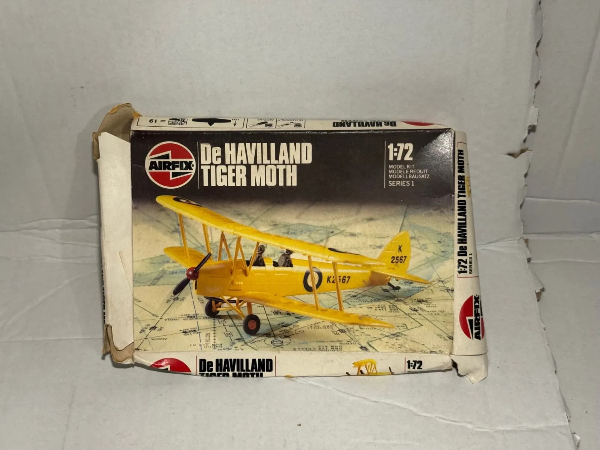 Airfix 1:72 de Havilland DH.82 Tiger Moth Model Kit Royal Air Force 01015, photo 1