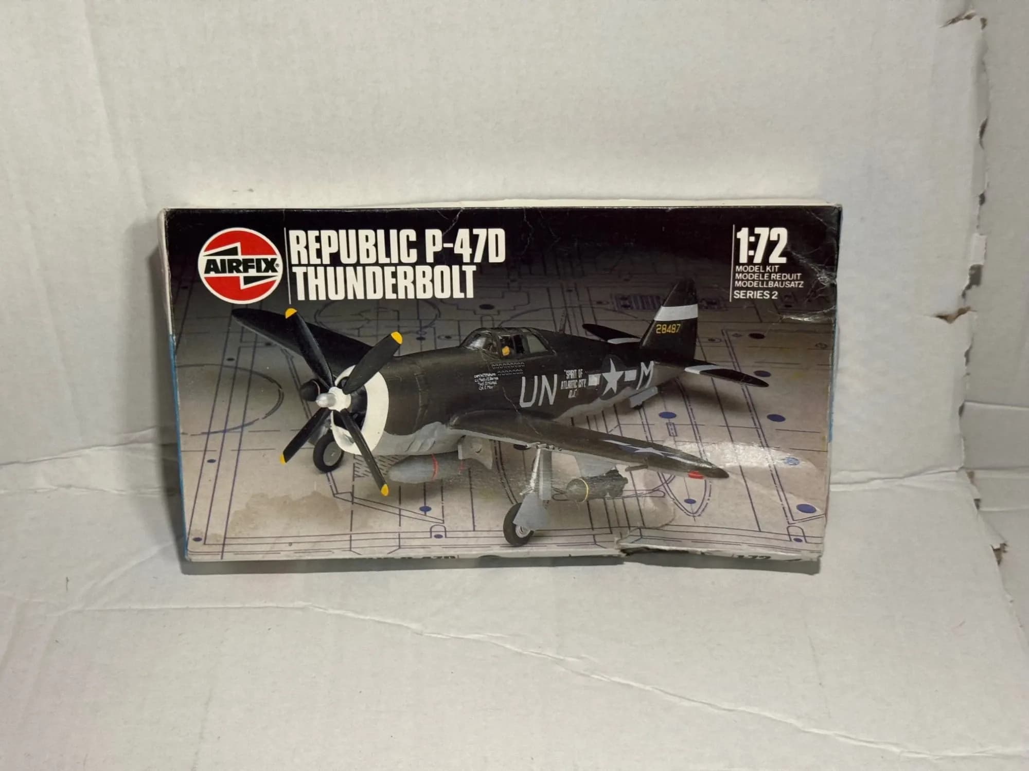 Airfix 1:72 Republic P-47D Thunderbolt Model Kit United States Air Force 02055, photo 1