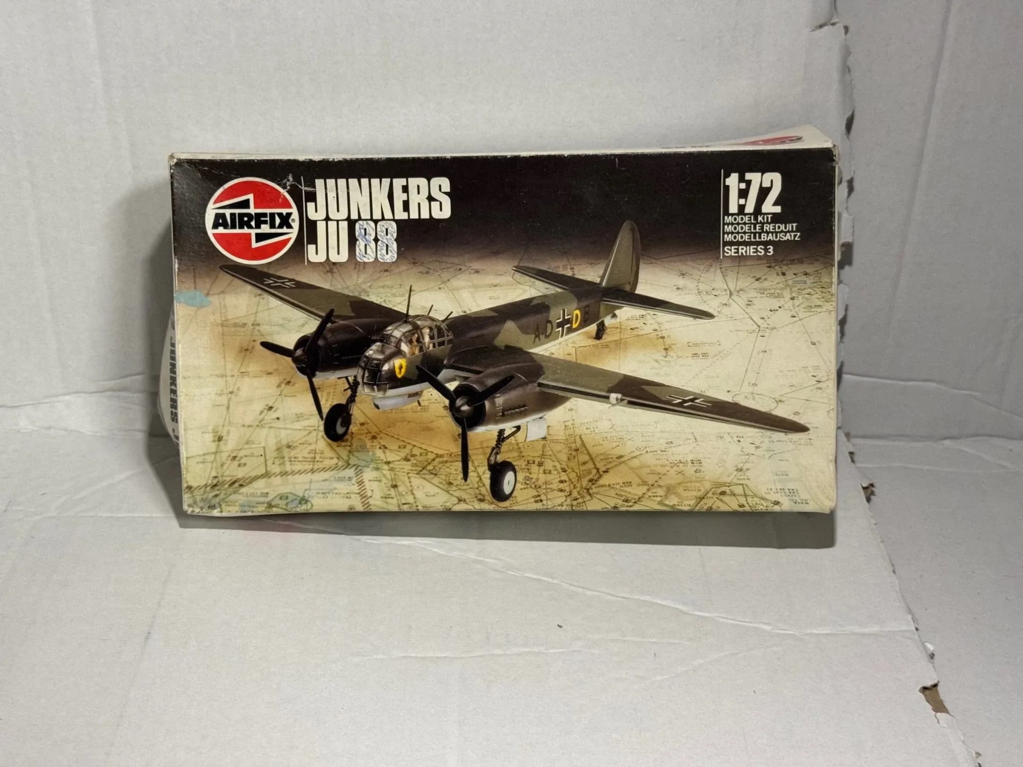 Airfix 1:72 Junkers Ju 88 Model Kit Luftwaffe 03007, photo 1