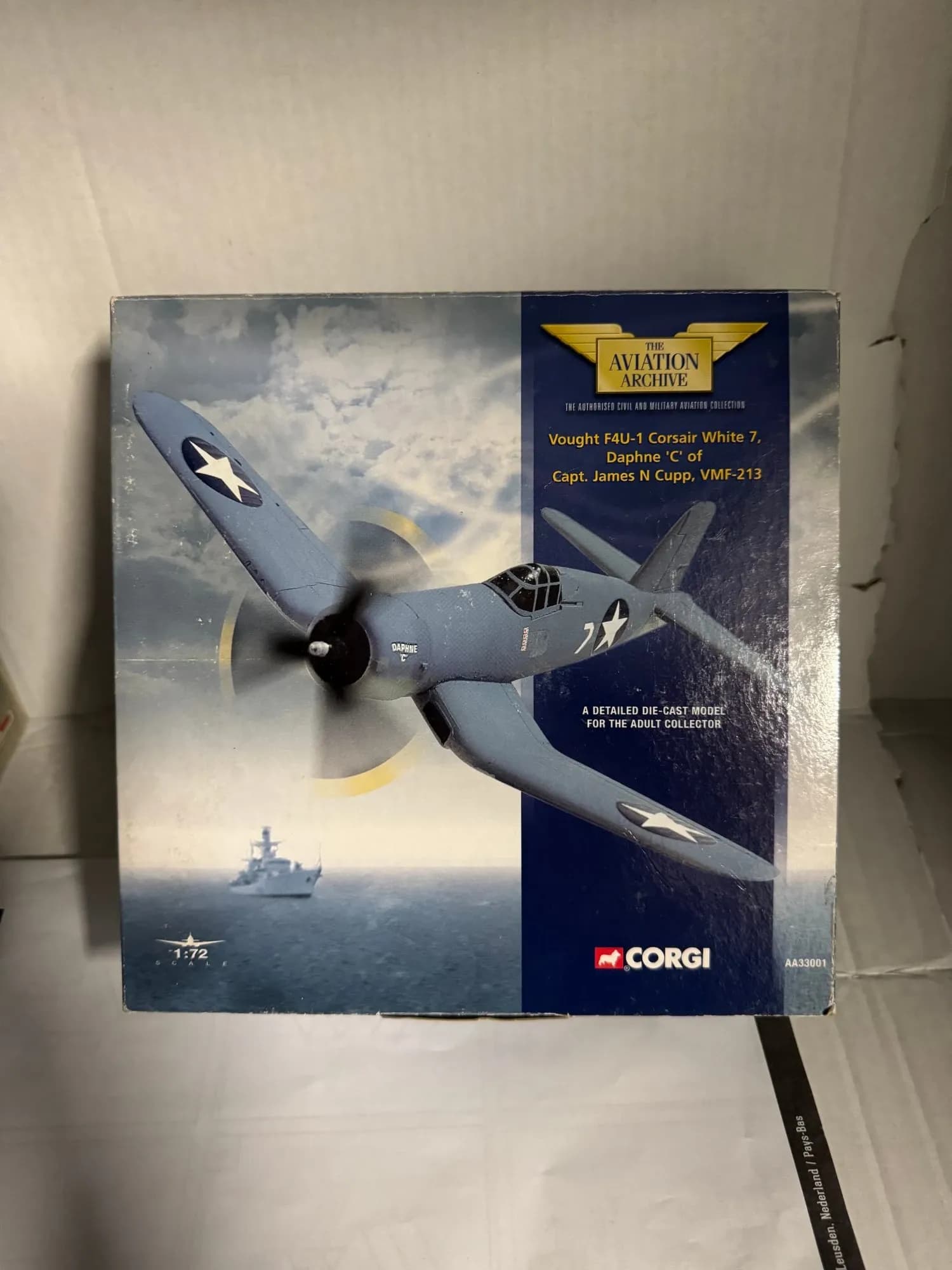 Corgi 1:72 F4U Corsair Diecast United States Marine Corps AA33001, photo 1
