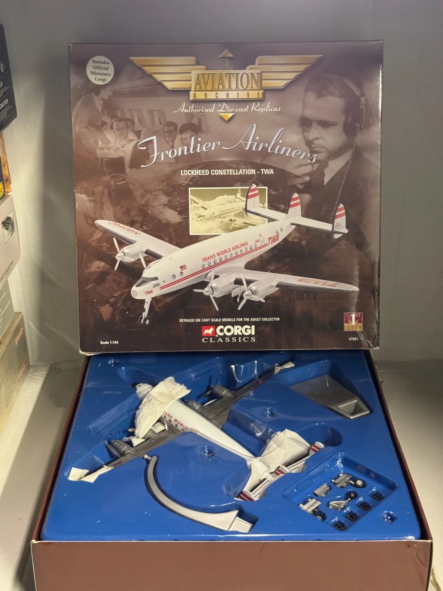 Corgi 1:144 Constellation Diecast TWA AA47501, photo 1